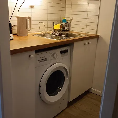 Lägenhet An *